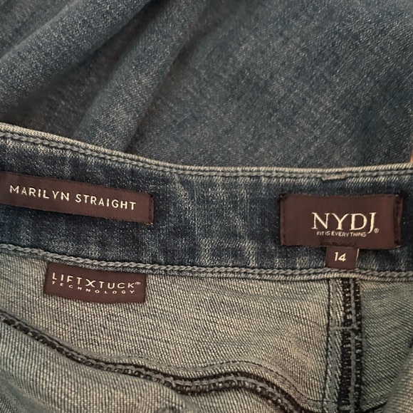 NWT NYDJ Woman’s Marilyn Straight Raw Hem Multi Color Pocket  Cropped Jean - Picture 7 of 16